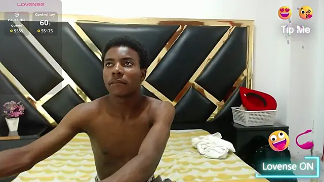 NoahJhonson69 webcam