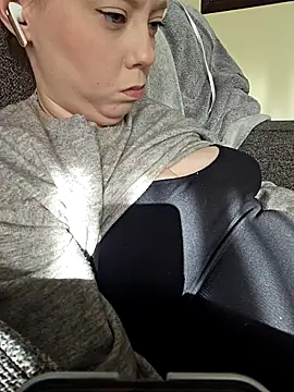 ShySweetheart webcam