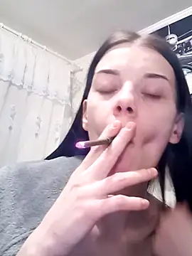 JhonSHelBy7LuNa webcam