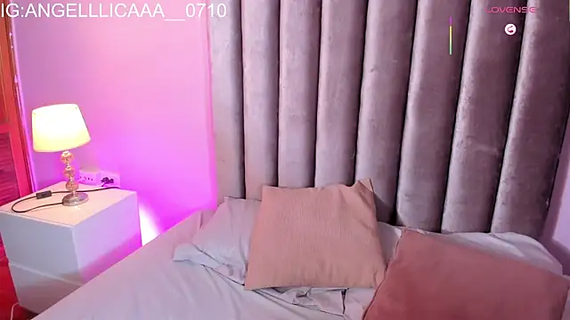 Little_Angelica18 webcam