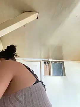 Shayla--broos webcam