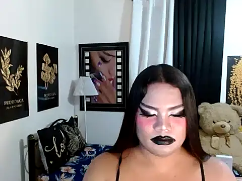 TSbrianaHugeCock webcam