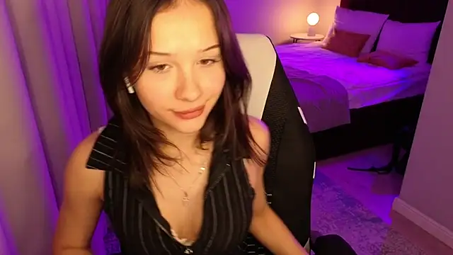 baby_brunettee_ webcam