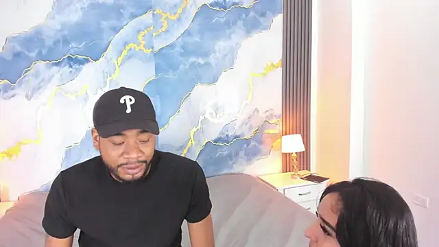 Kylieandjhonny webcam