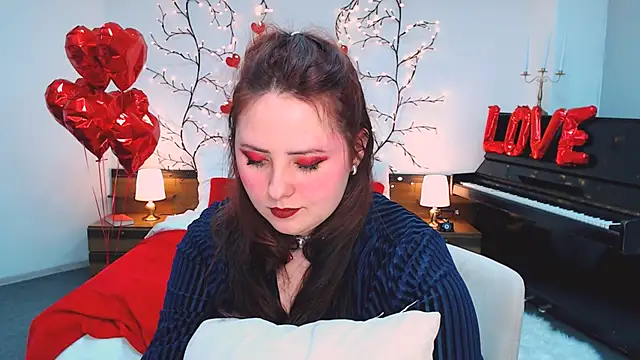 Hennessy_bunny webcam