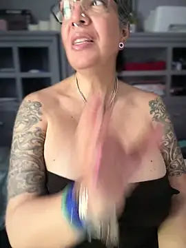 dieseldame1313 webcam