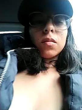 MirandaSingle webcam