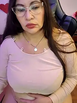 esmeralda_milf webcam