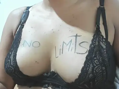 Valentinahot7 webcam