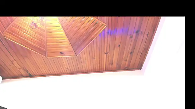 Mia-BOOBSPRETTY webcam