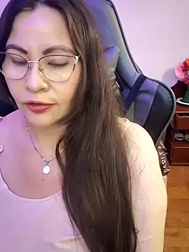 esmeralda_milf webcam