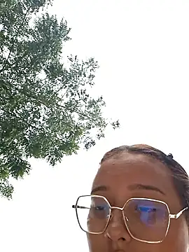 Webcam Model (young_dairy01)  is live.Free join now!