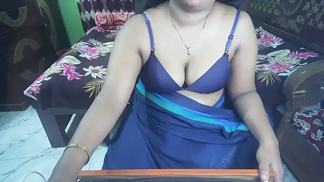 BengaliQueenStar webcam