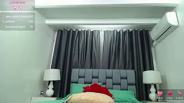 shantala_krisha webcam