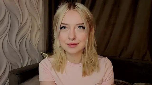 ChristinBland webcam