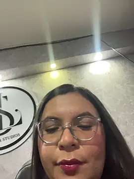 Caroline_forbes_ webcam