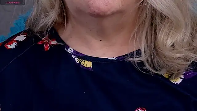 Kaitlyn_Winters webcam