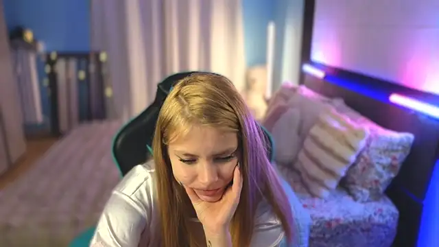 anastasiaaniess - AnastasiaAniess's free webcam