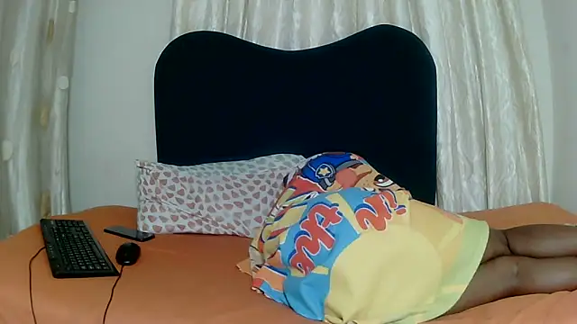 exotic_freakyqueen - Exotic_FreakyQueen's free webcam