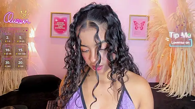 SunnyGilmoree webcam