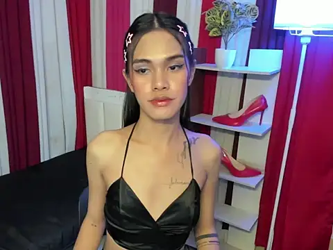 PetiteHugecockTs webcam