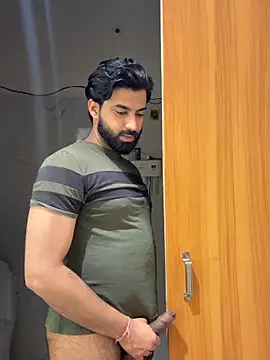 hottestboy03's live cam