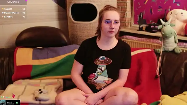 gamergirl_eve - GamerGirl_Eve's free webcam - UK Sex Cams