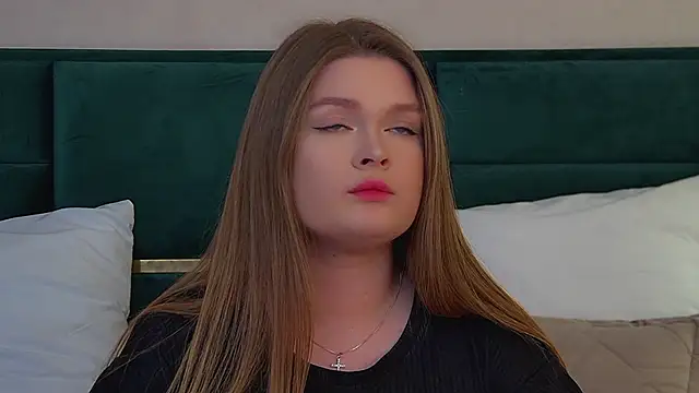 crystallyons - CrystalLyons's free webcam - UK Sex Cams