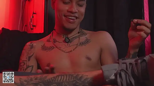 AlphaMasterXxx webcam