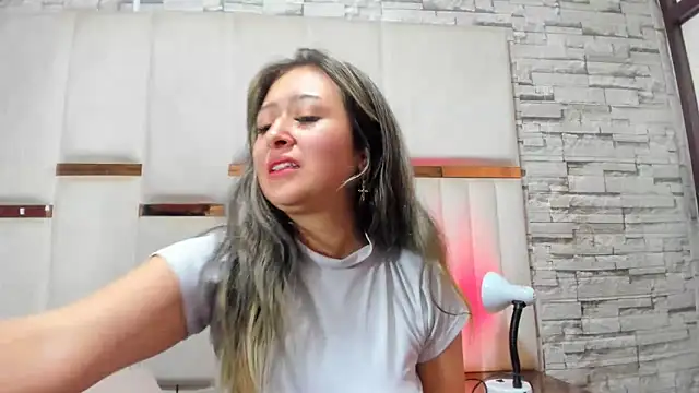 ANLLELOAndANGELA webcam