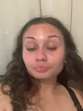 Webcam Model (bigtittiegrace)  is live.Free join now!