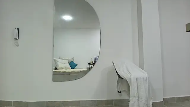 roxana_collins webcam