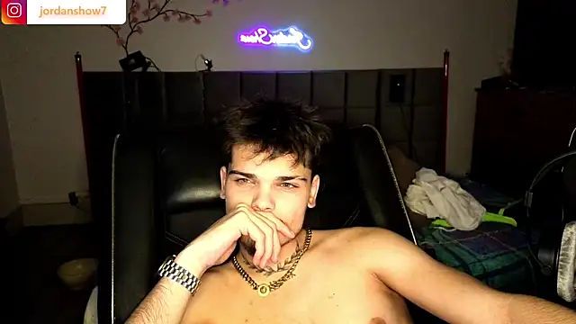 JordanShow webcam