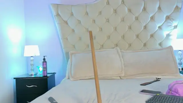 CarolineNasty webcam