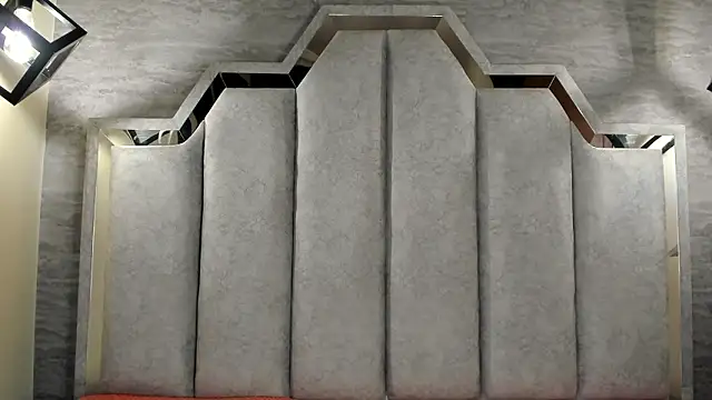 Zafiro_claire webcam