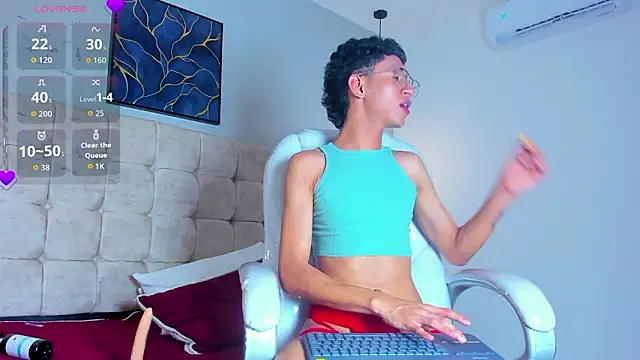 twink_royale18 webcam