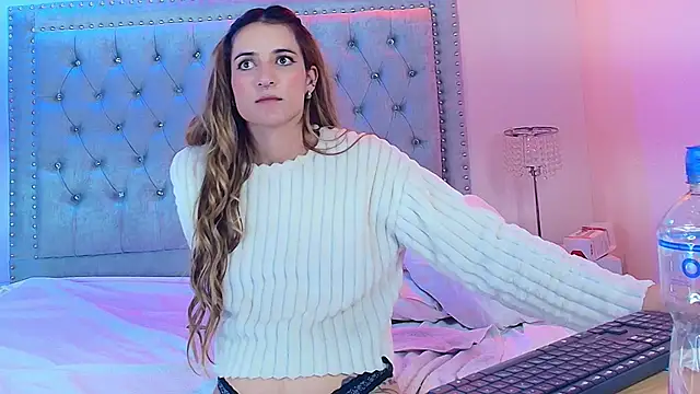 Juliieta_gray webcam