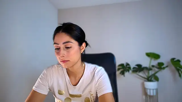 auroracaruso11 webcam