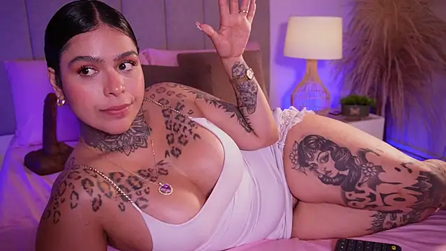 curvyliciousss webcam