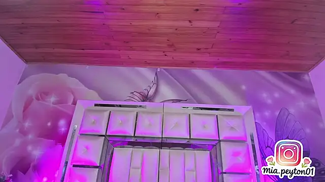 mia_peyton webcam
