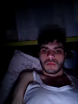 Handsomeboy3344 webcam