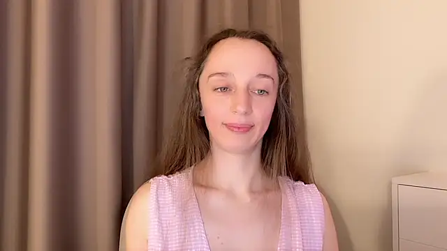 ShySchoolGirl webcam