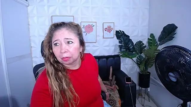 Valentinaa_mature webcam