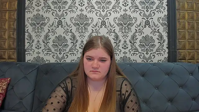 LissaBigTitts webcam