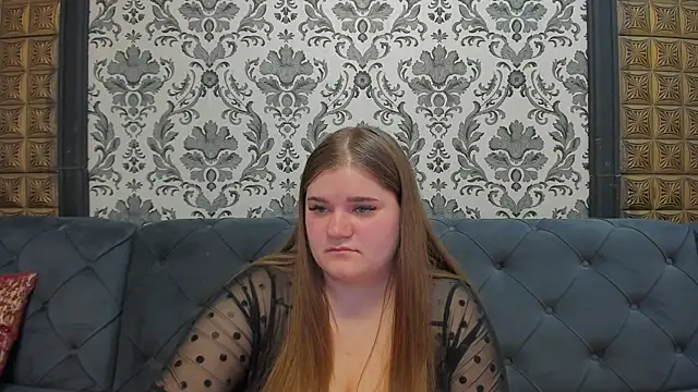 LissaBigTitts webcam