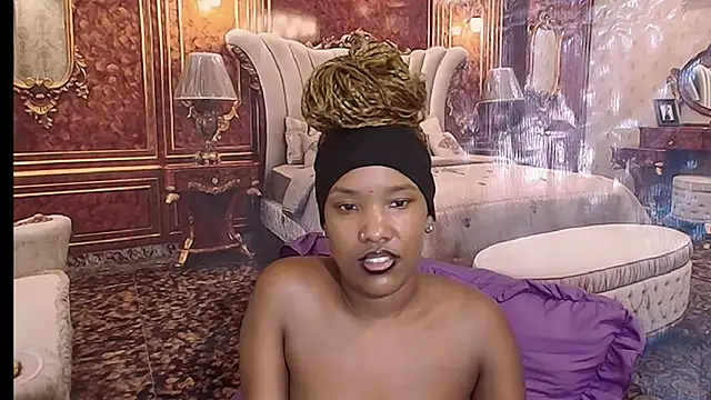 EroticSexyPrada webcam