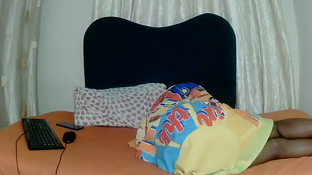 Exotic_FreakyQueen webcam