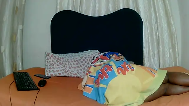 Exotic_FreakyQueen webcam