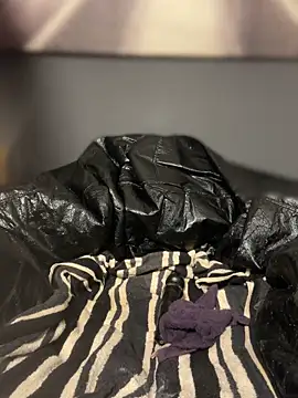 sexaddictcandy10 (F milf) - KEEP ME IN HORNY MOOD 😈😈😈🔥🔥