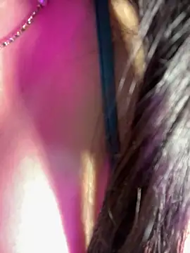 miss-Riya-00100 webcam